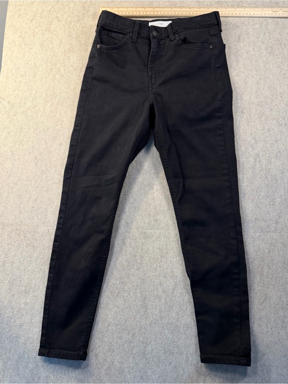 Topshop Black High-Rise Skinny Jeans - size 28, style Jamie. NEW without tags
